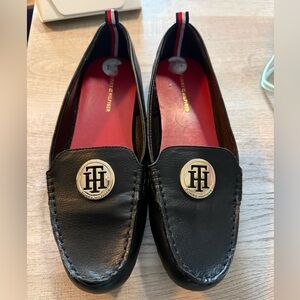 Tommy Hilfiger Black Leather Loafers with Gold Logo